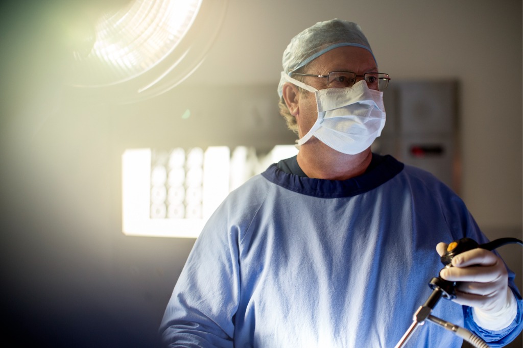 Advancements-in-minimally-invasive-surgery-in-ascs-a-new-era-of-precision-and-recovery